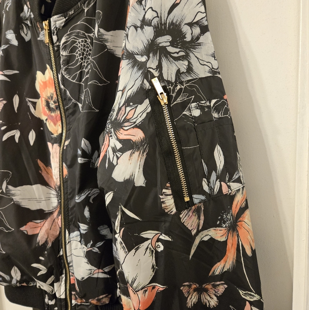 White Mark Floral Bomber Jacket - Picture 4 of 7